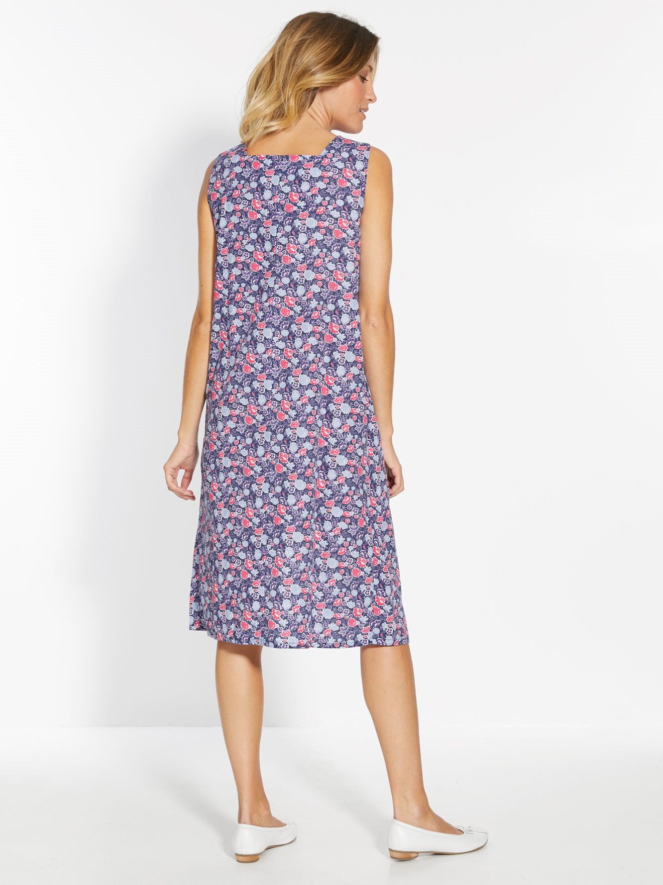 Robe-tablier forme housse