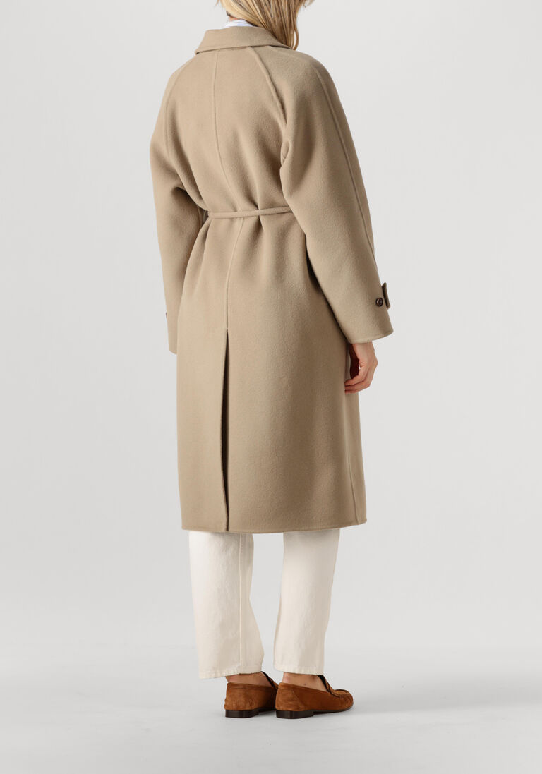 beige closed mantel belted coat