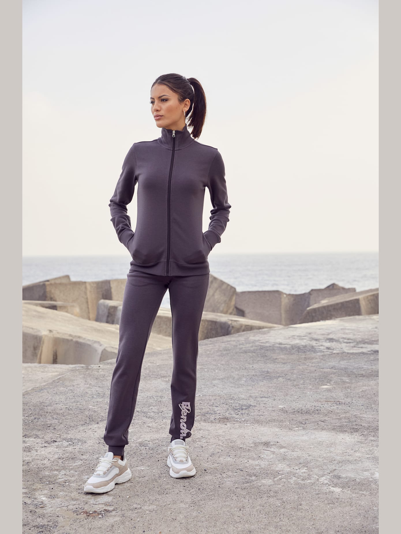 Veste sweat basique, logo imprimé et broderie
