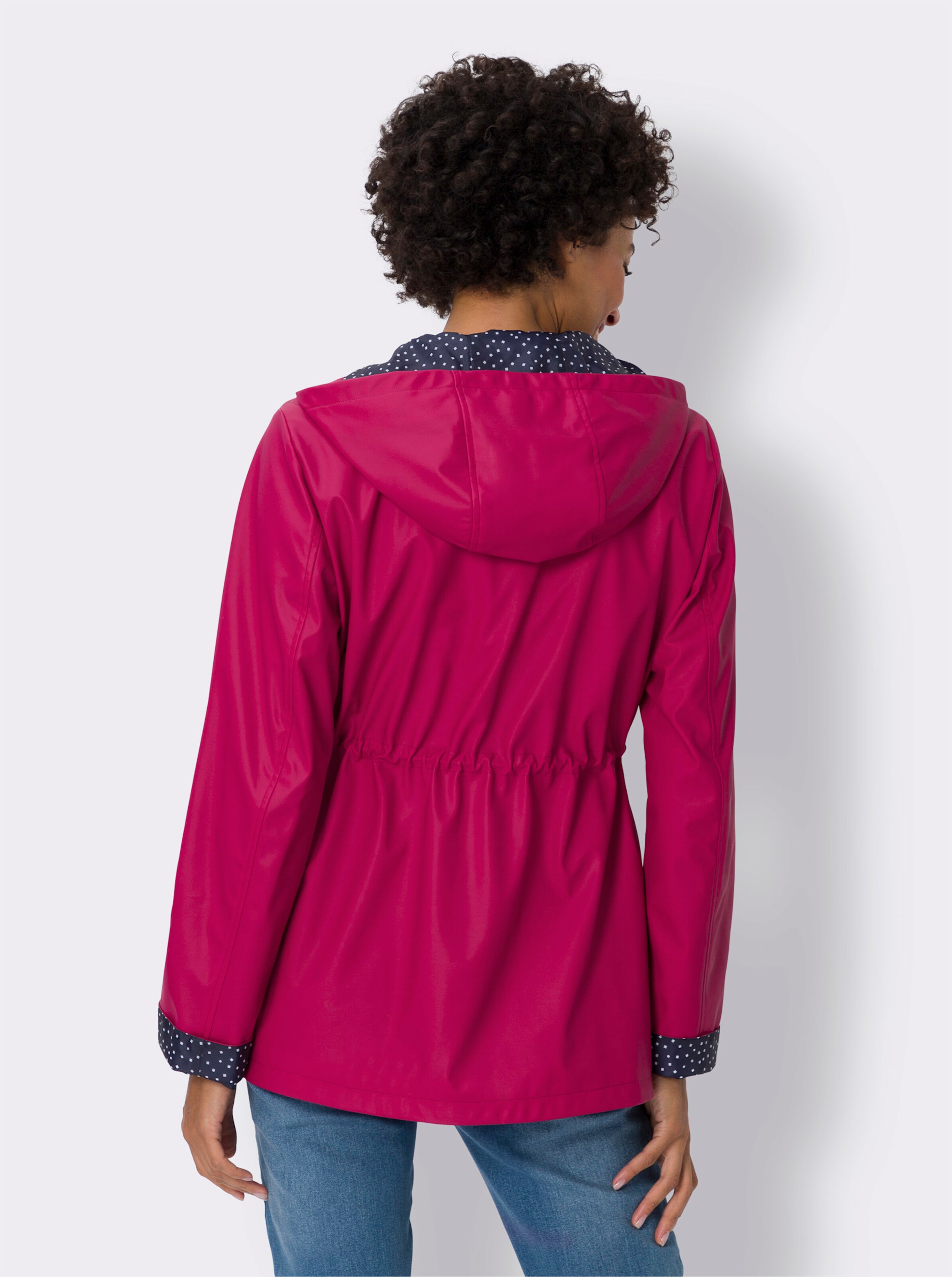 Jacke mit Kapuze