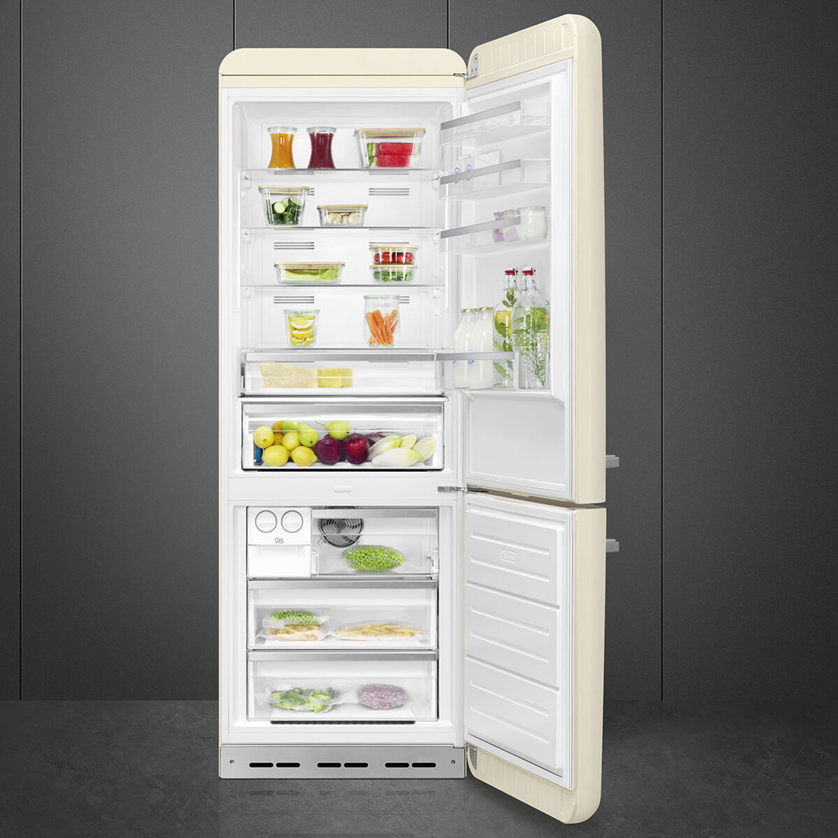 Smeg FAB38RCR6 Kombiskap høyrehengslet 70 cm, creme