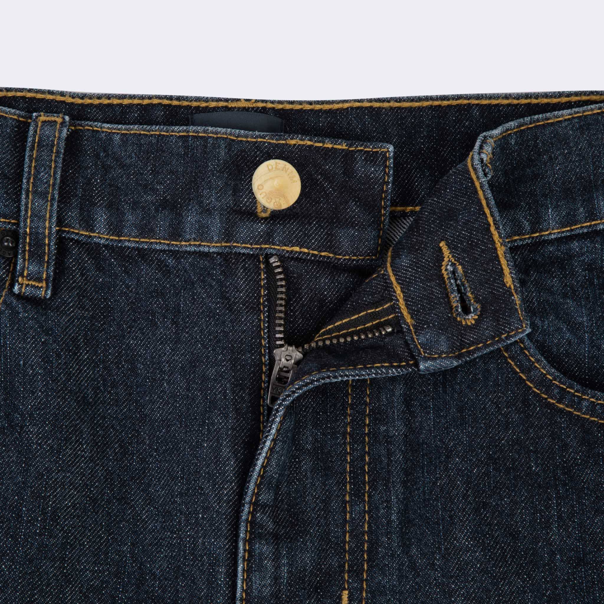 Jean denim brut coupe fuselée végan en coton et coton recyclé - modèle Tapered denim