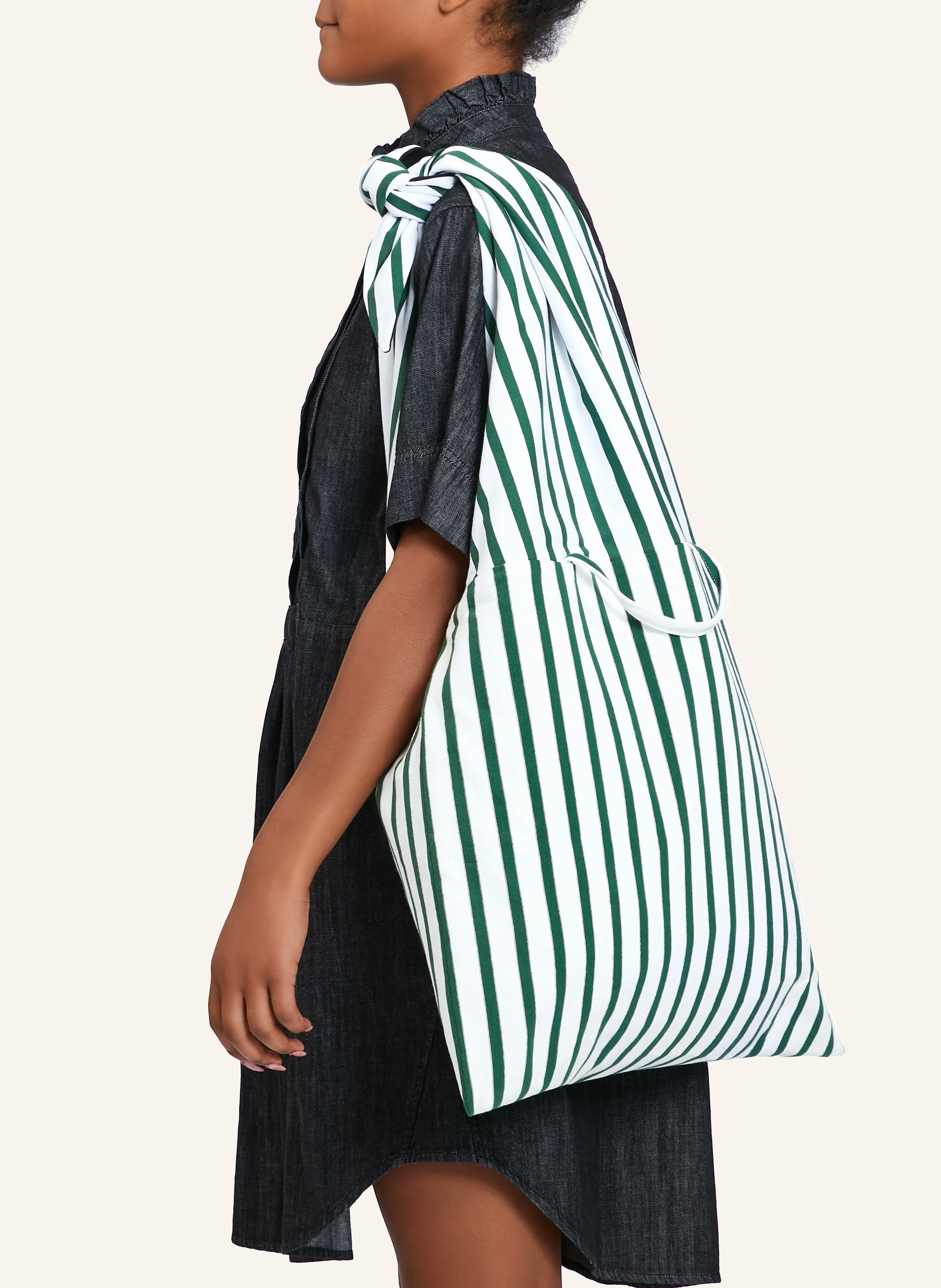SUSU ACCRA Shopper KIBI01