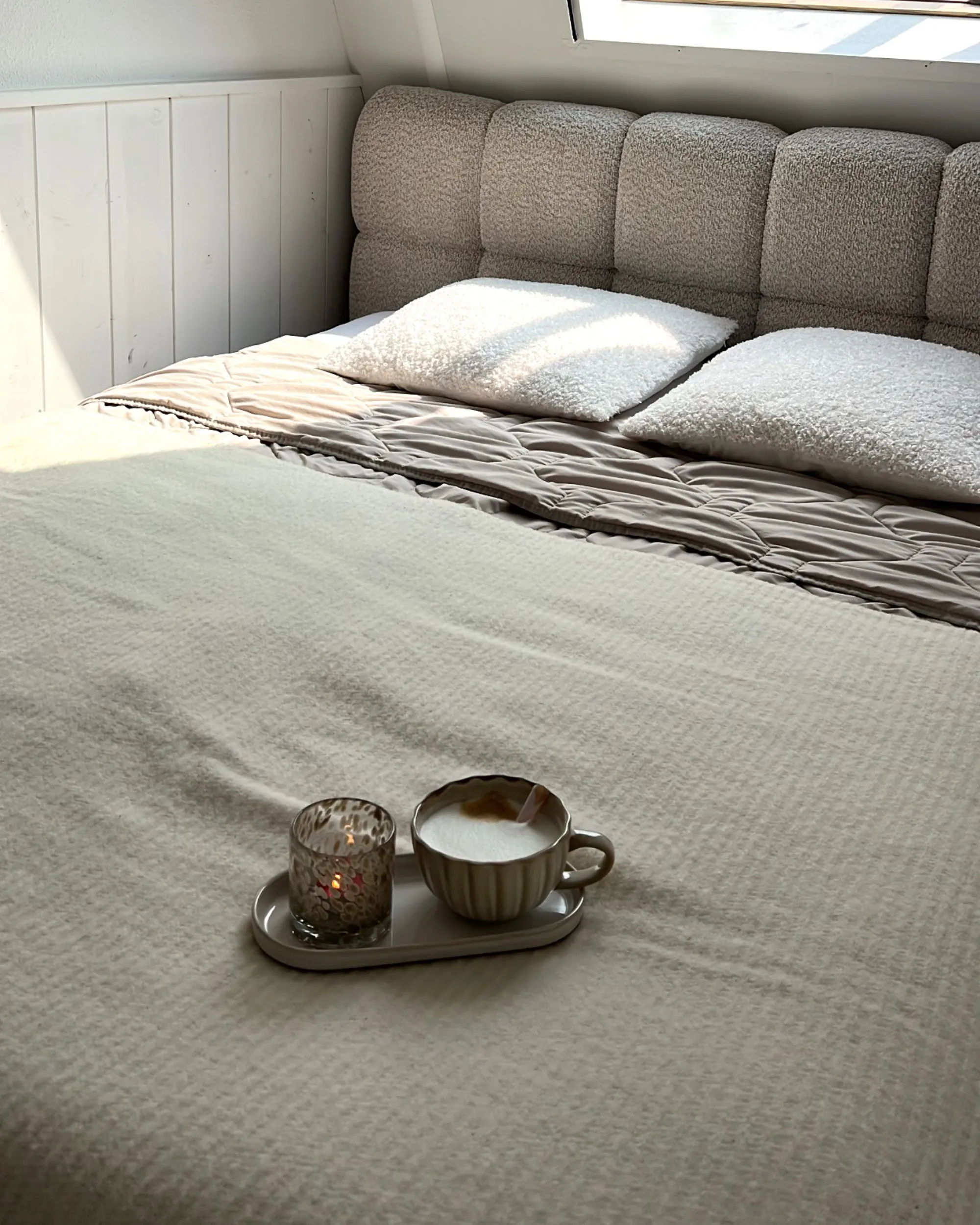 Bed met opbergruimte Bouclé BASTON 160 x 200 cm Lichtbeige