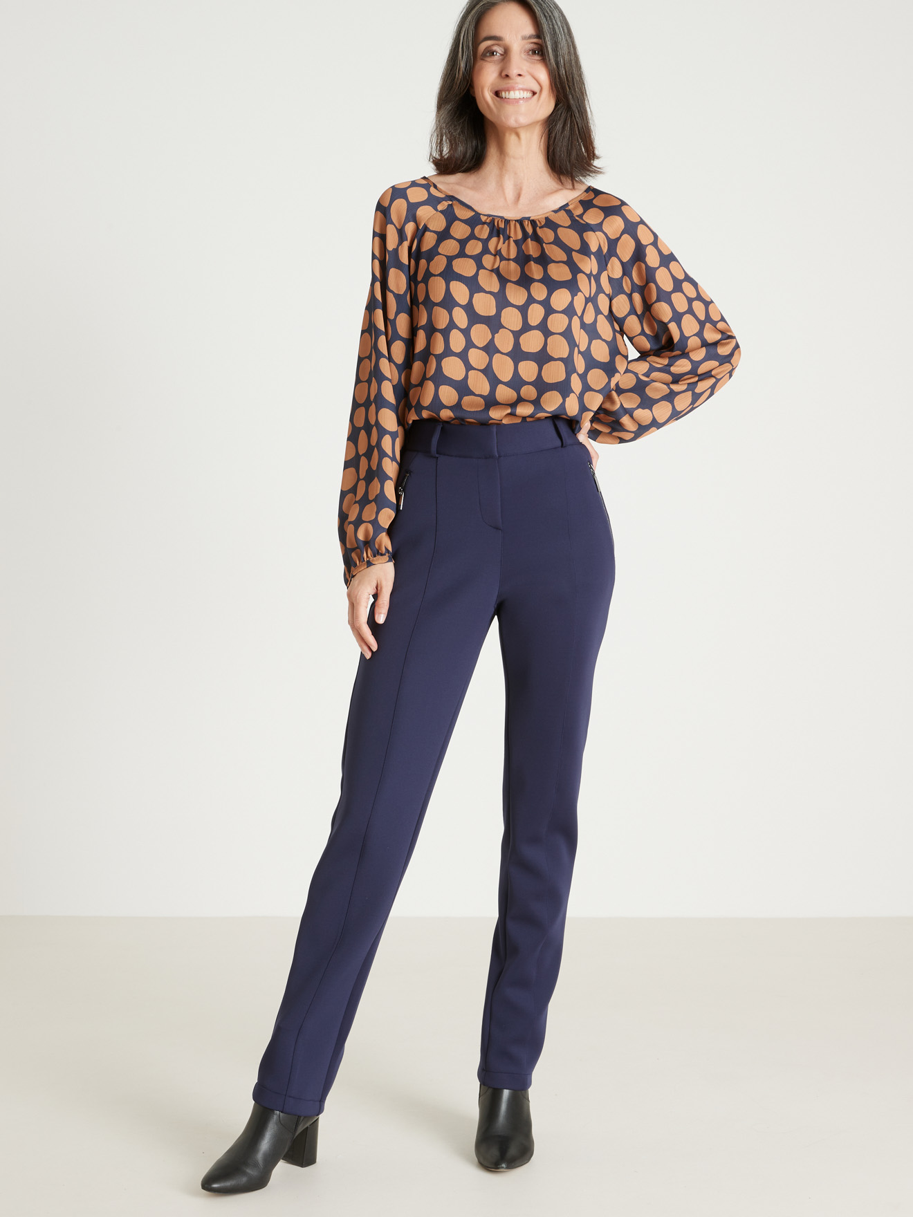 Pantalon élastiqué dos maille satinée