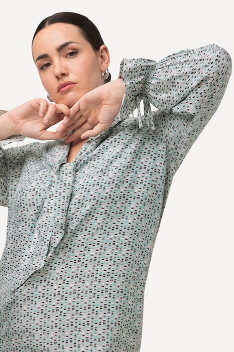 Bluse, Schluppe, Stehkragen, Langarm, Rüschen