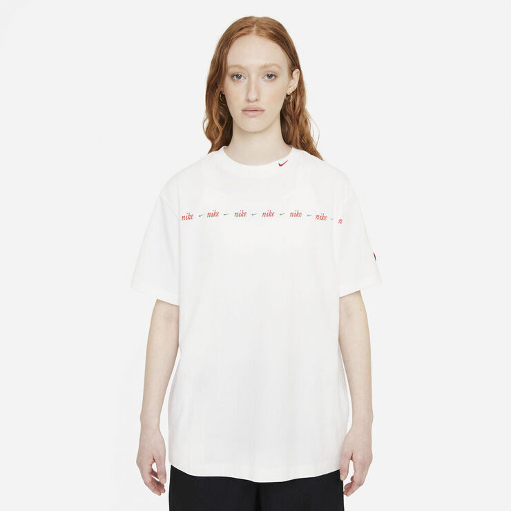 Nike Sportswear Swoosh T Shirt Hvid