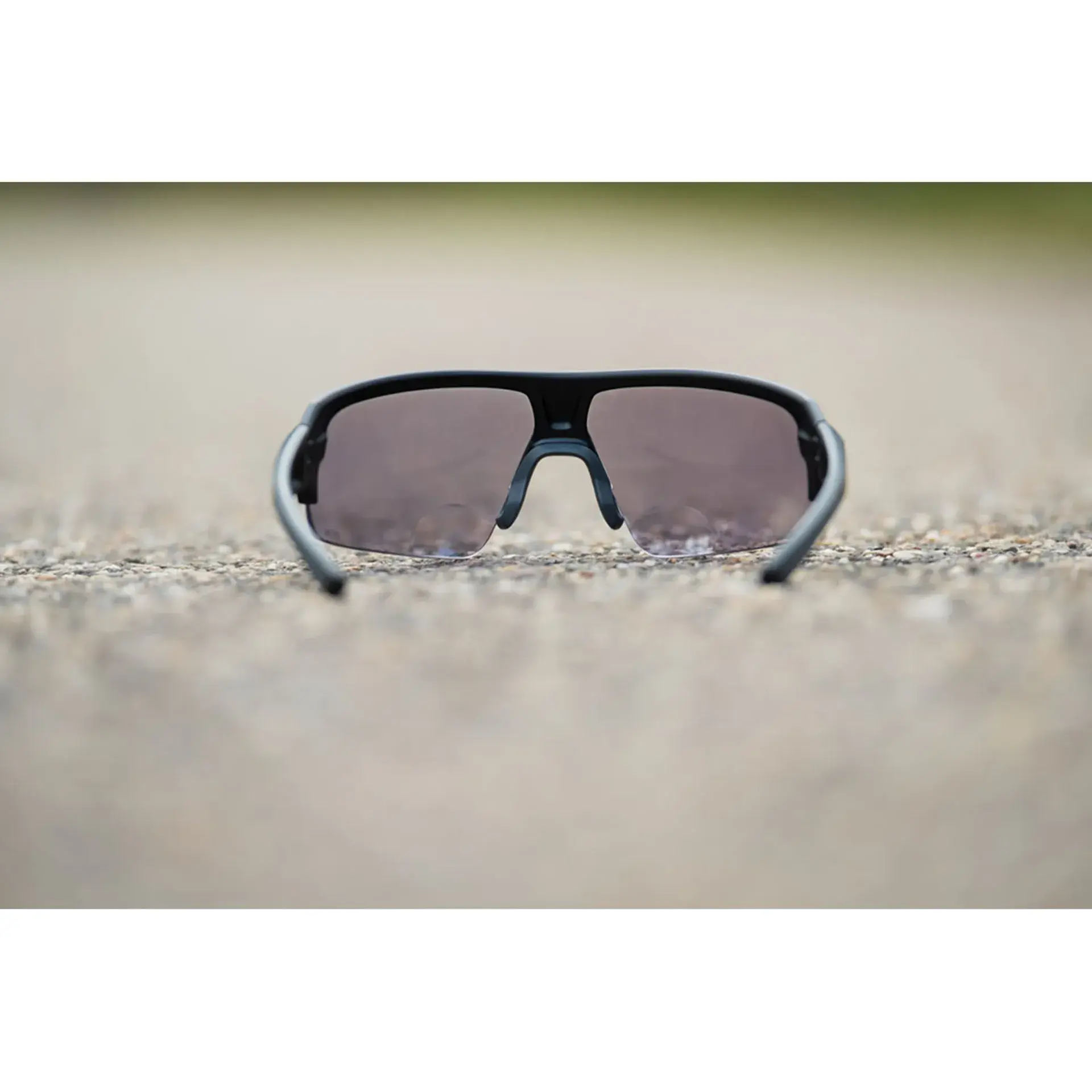 BBB Cycling BSG-64PH Impulse Reader Photochromic Fietsbril op Sterkte Mat Zwart