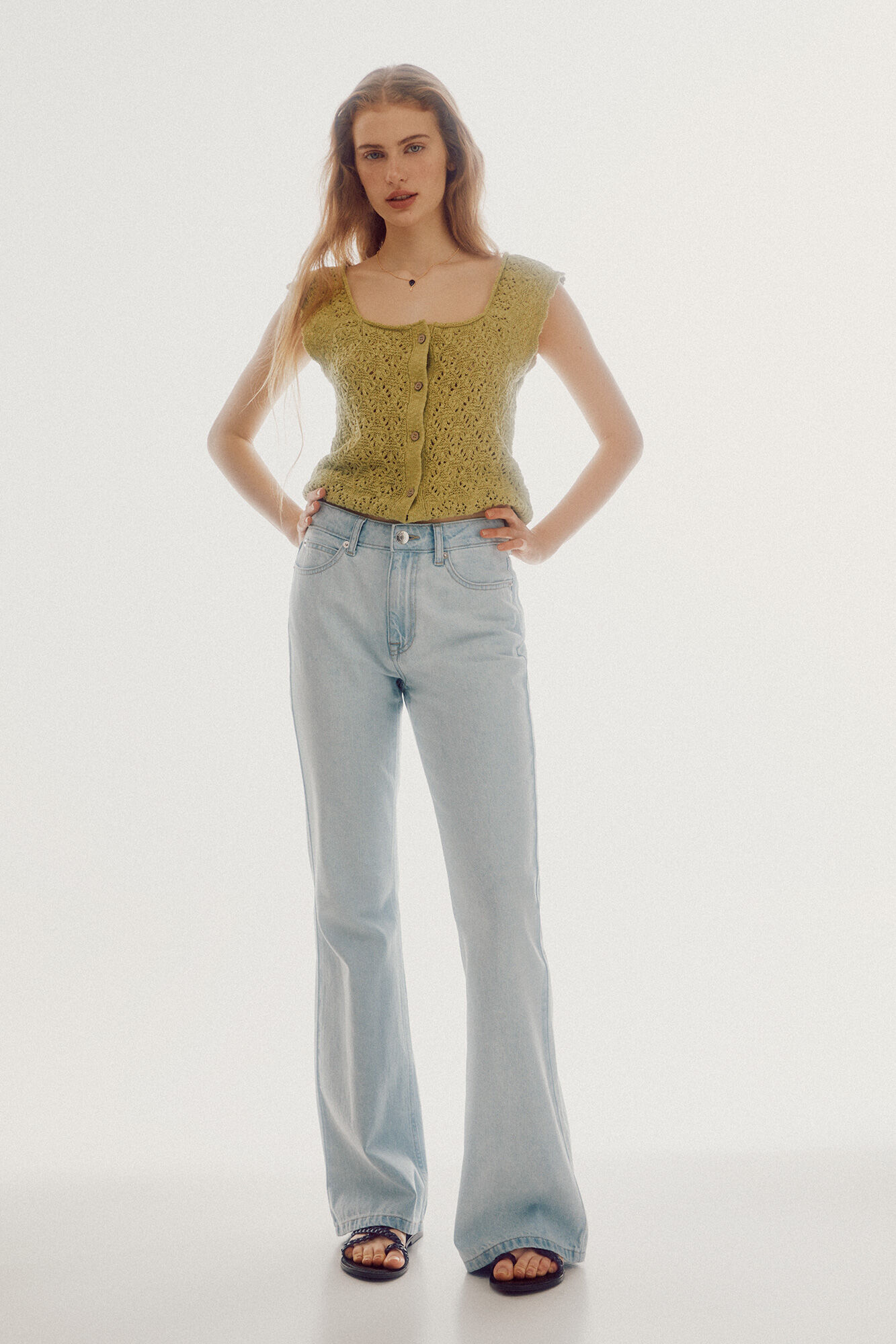 Calça estilo cowboy com modelagem sino - Azul escuro