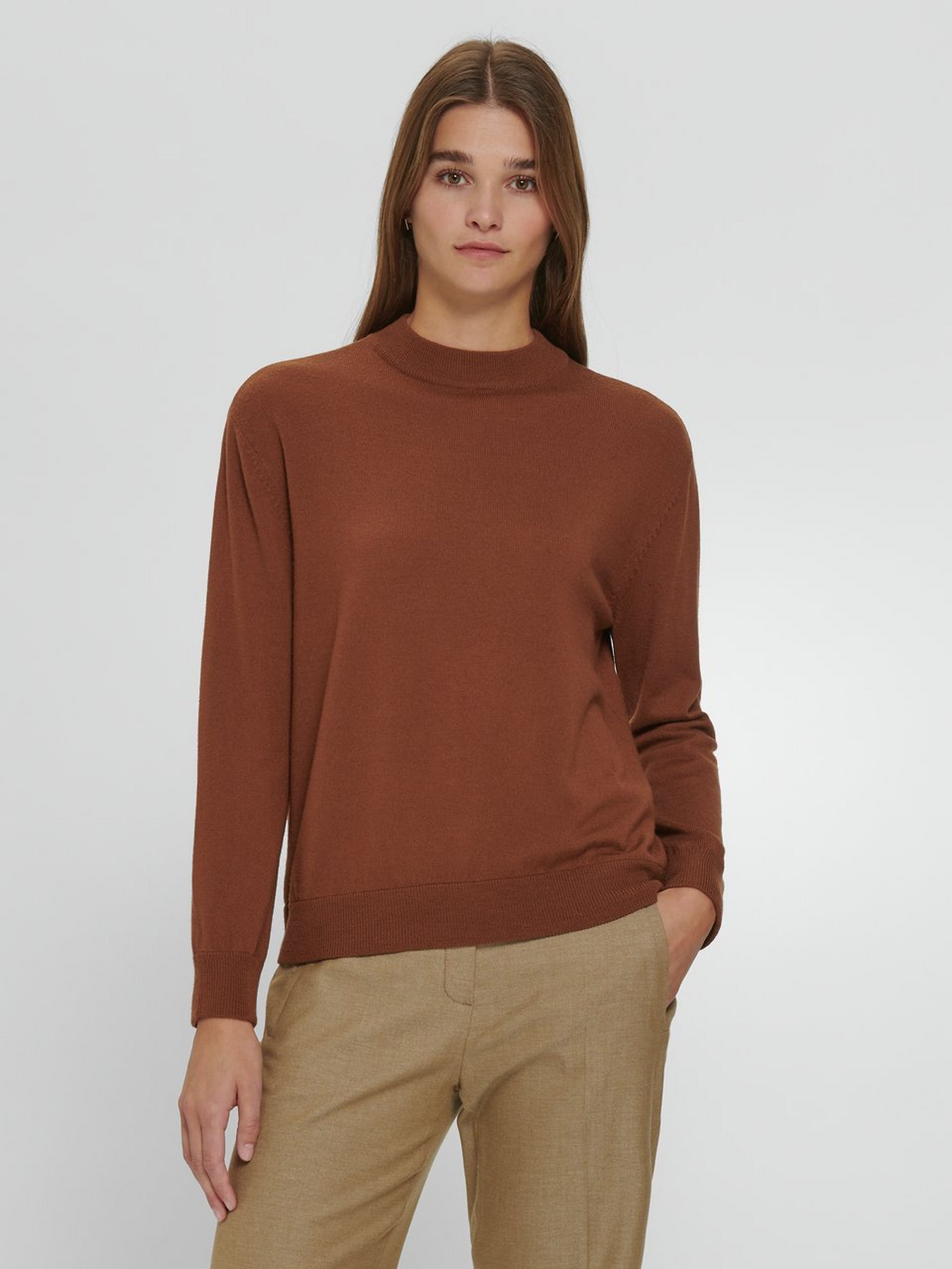 Pullover aus 100% Schurwolle Biella Yarn