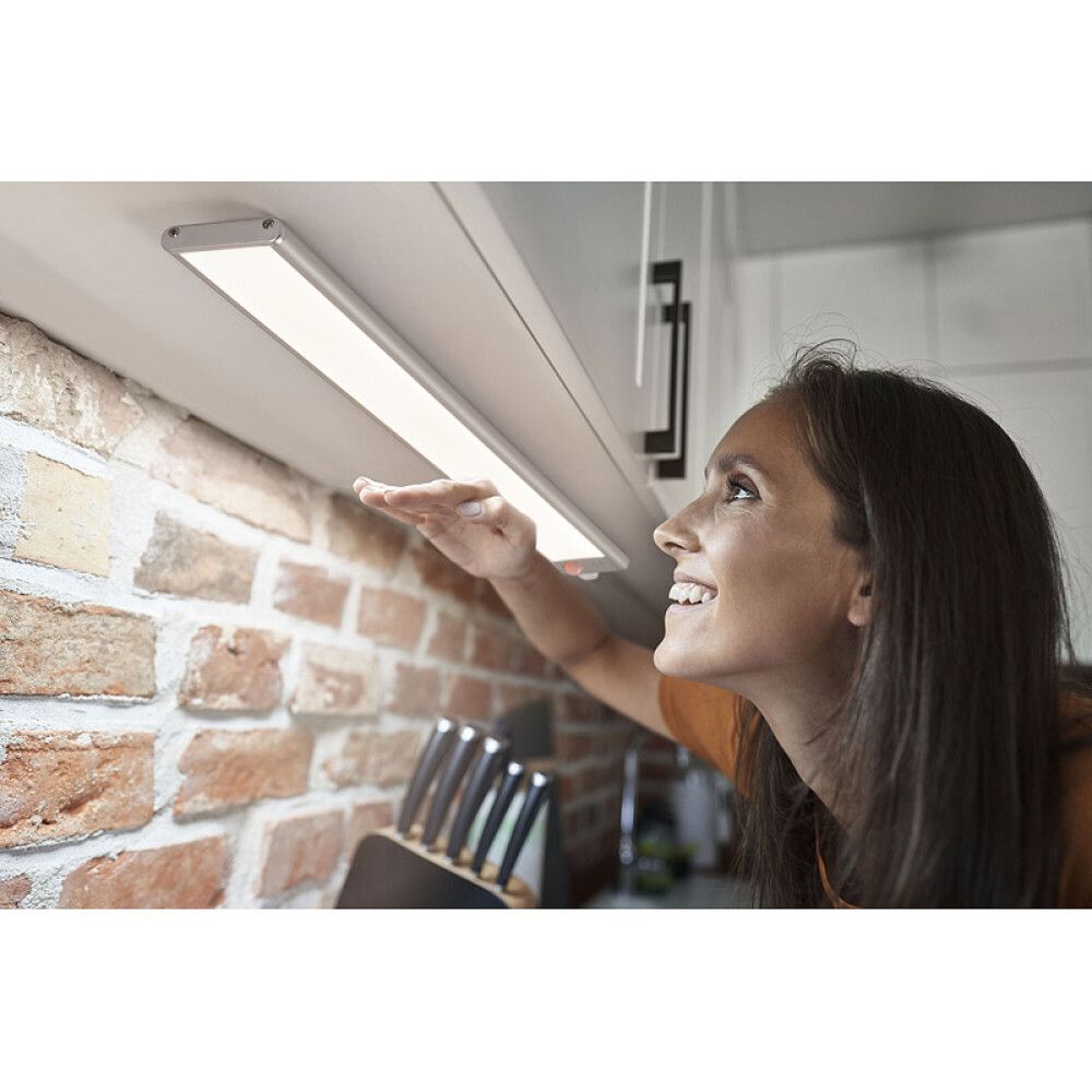 LED-ARMATUR LEDVANCE TIL UNDERSKAP 40CM GRÅ