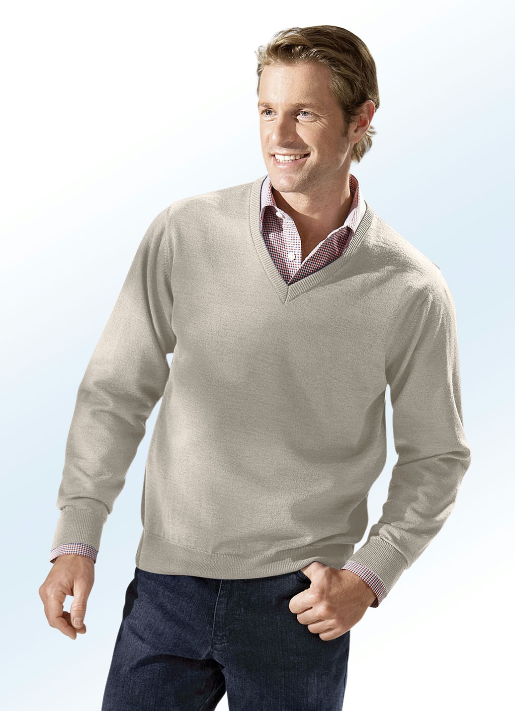 Pullover in 4 Farben mit V-Ausschnitt