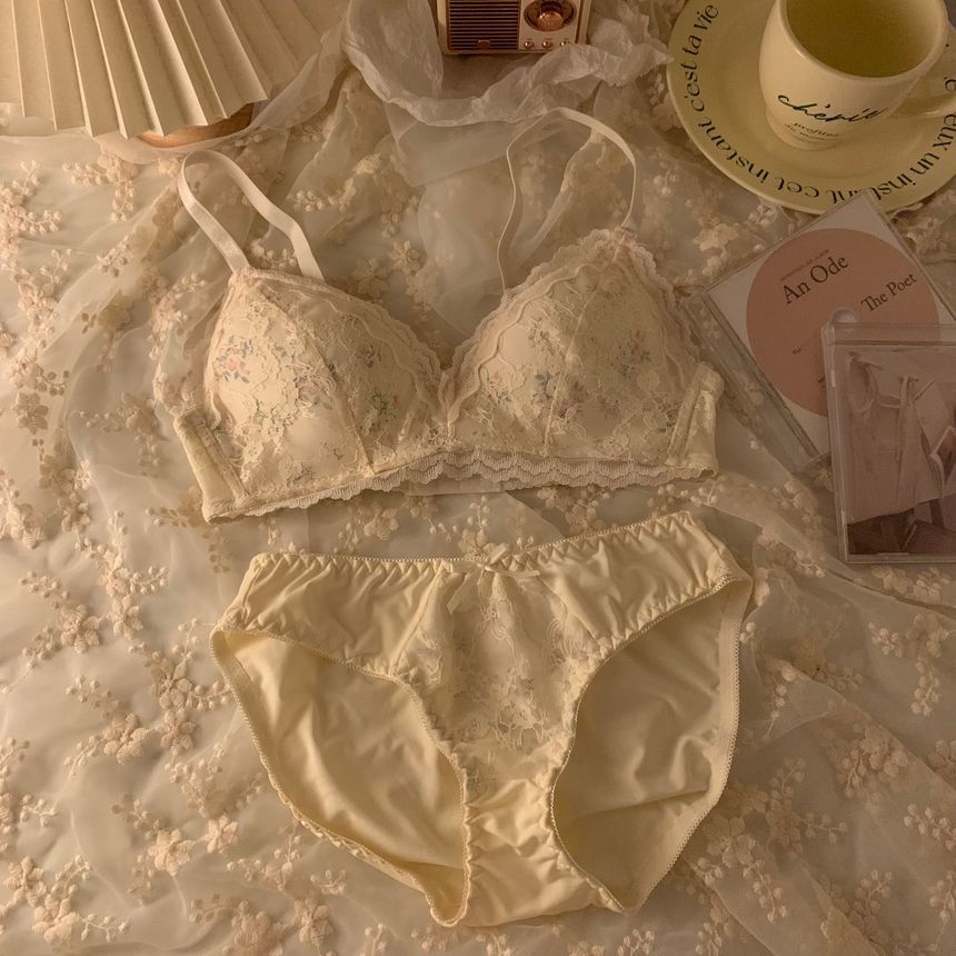 Sisyphi - Bloemenprint bh/slip/set zonder beugel