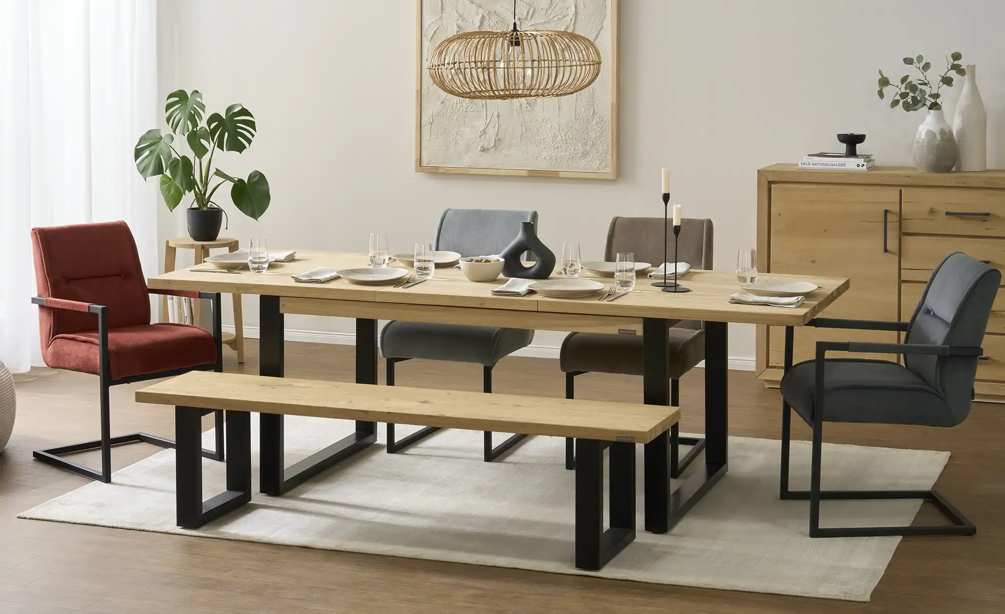 Gray & Jones Kufen-Esstisch  ausziehbar Black Coast One