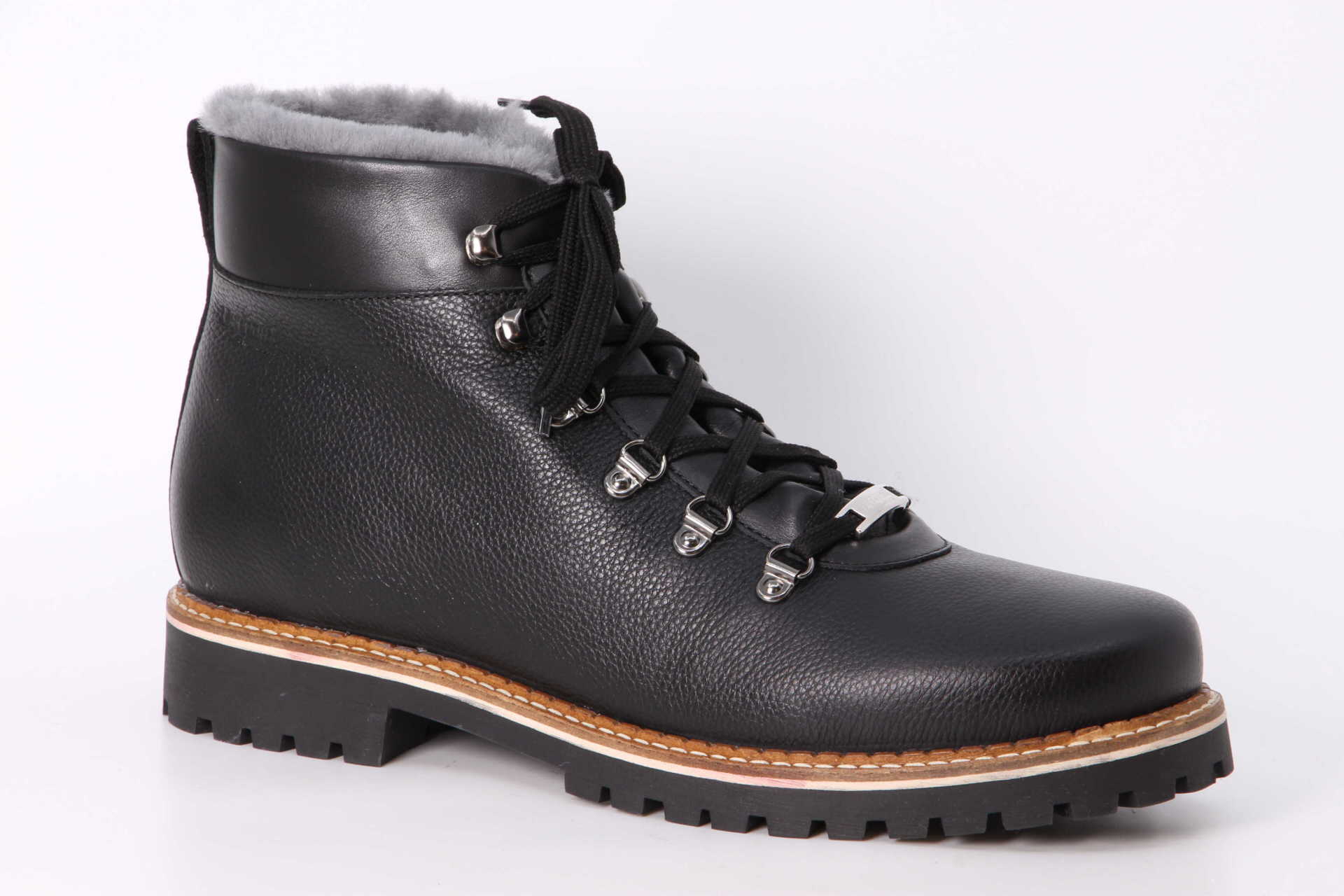 Lienhard Peter schwarz