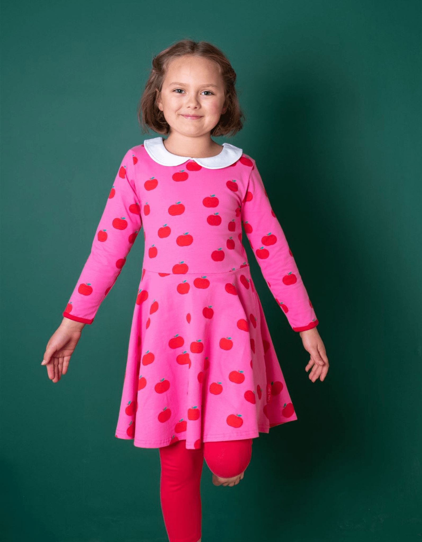 Toby Tiger Baumwollkleid mit Skater Schnitt und Apfel Print