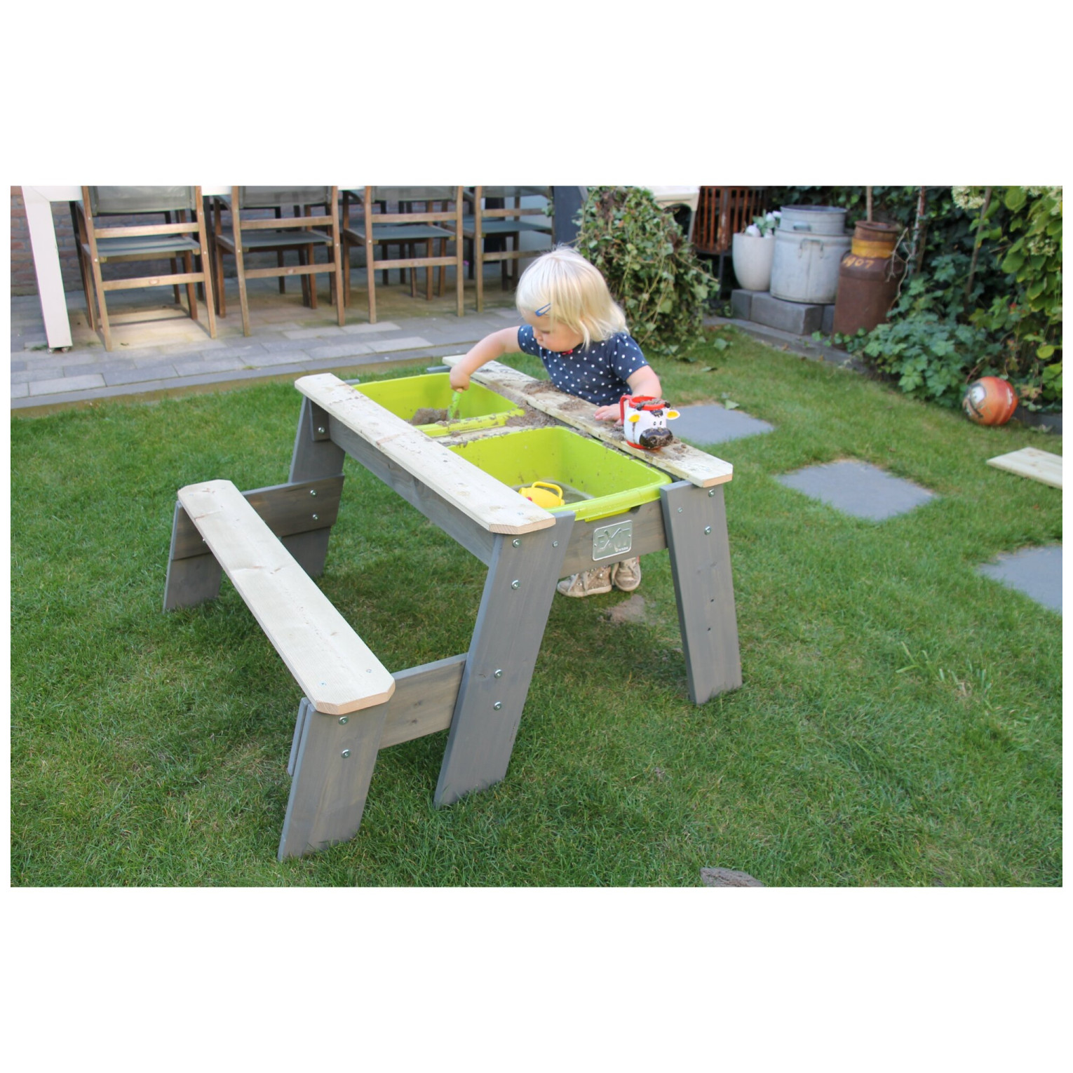 EXIT Aksent zand-, water- en picknicktafel (1 bankje)