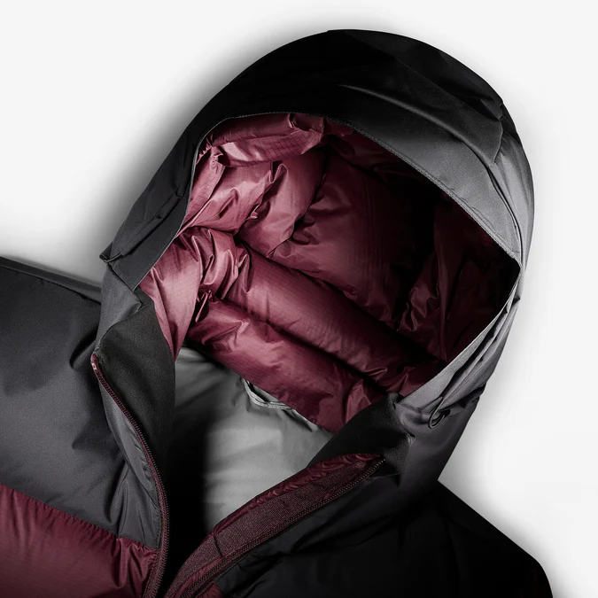 Decathlon Forclaz - Jaqueta puffer feminina com capuz Forclaz MT900