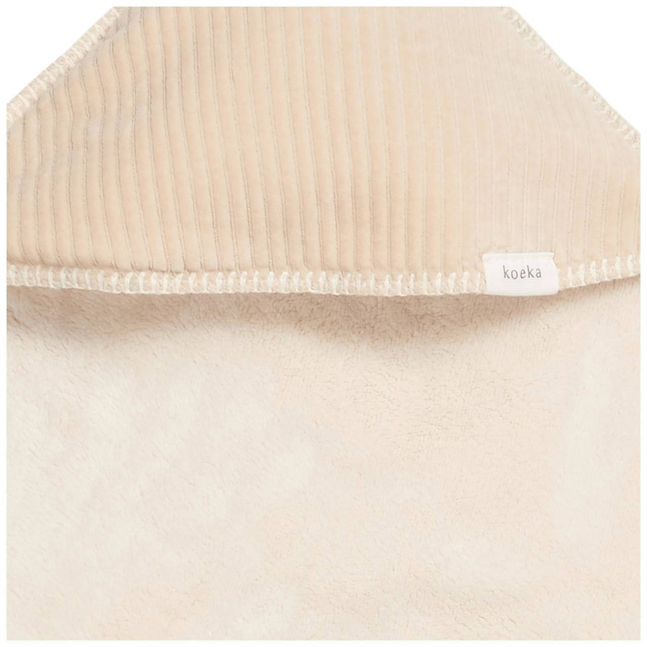 Koeka omslagdoek Vik  met teddy sand