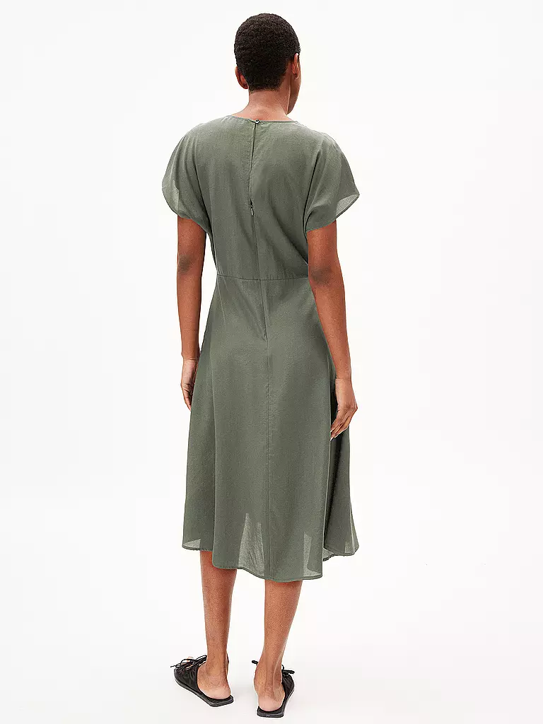 ARMEDANGELS Midikleid AALBINE olive