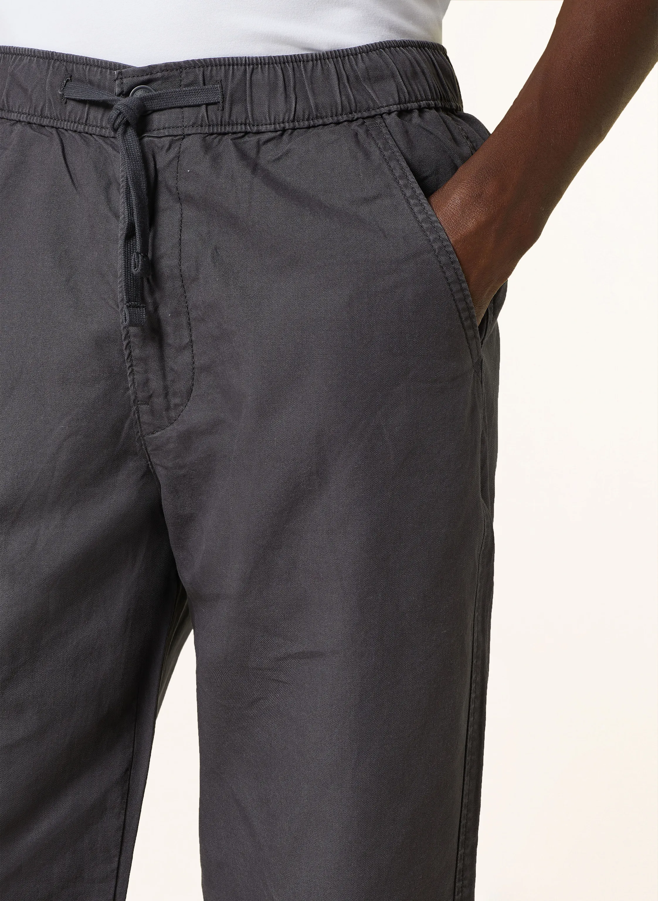 Levi's® Chino XX EASY RELAXED im Jogging-Stil Tapered Fit