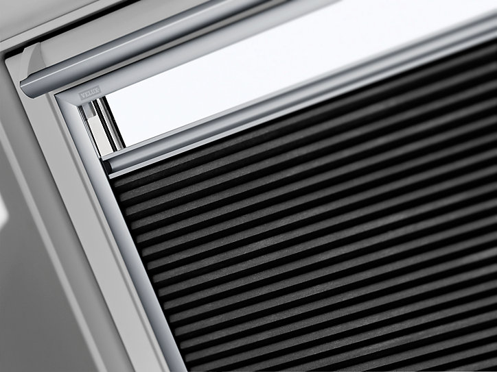 Store plissé occultant isolant fenêtre de toit Velux FHC S06