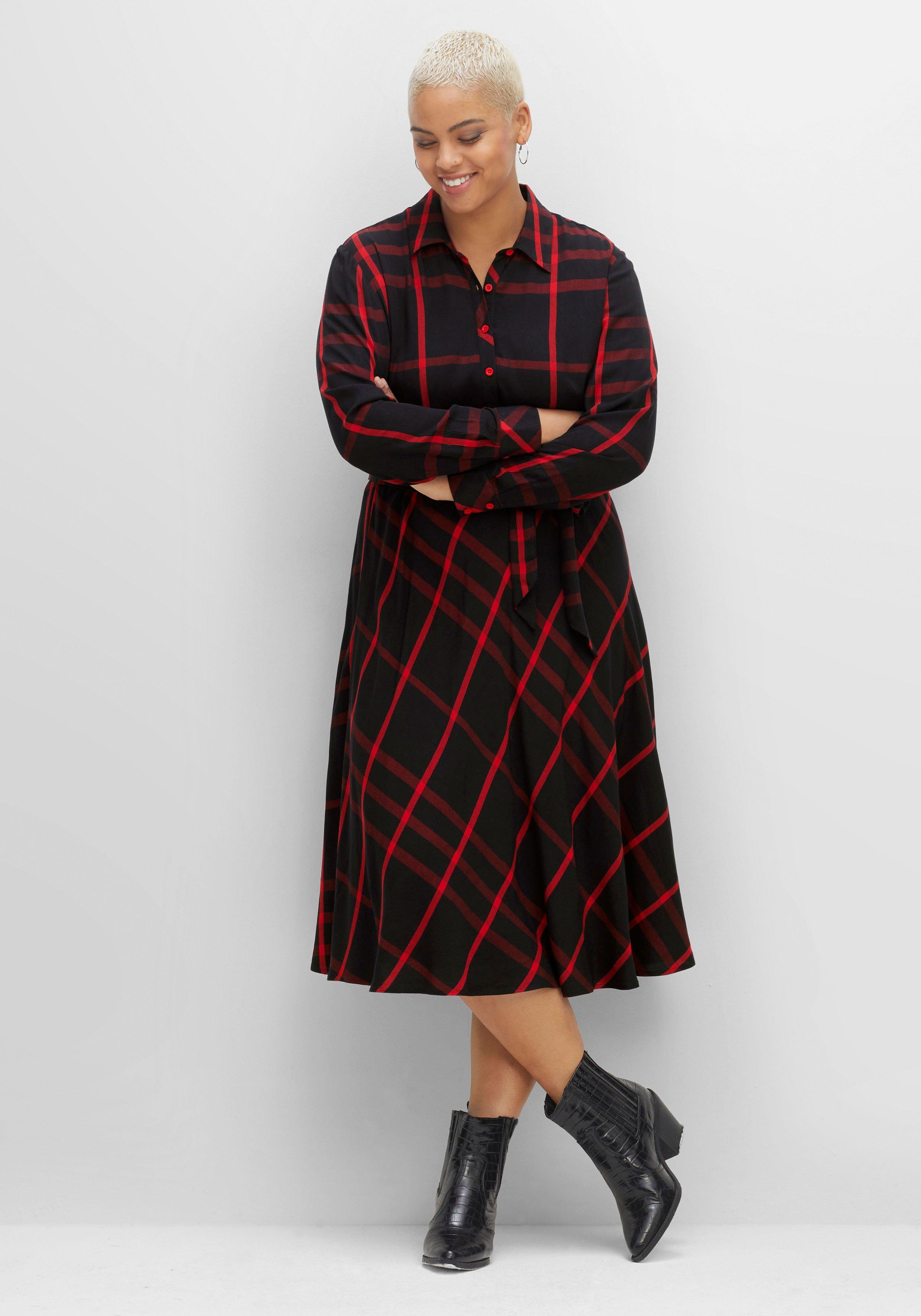 Kariertes Hemdblusenkleid mit weitem Rock