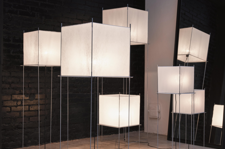 Hollands Licht Lotek XL vloerlamp, frame metaal, doek wit