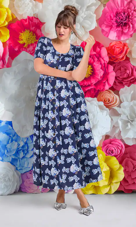 Leinenmix-Maxikleid, Rundhals, Halbarm, Taschen, marine