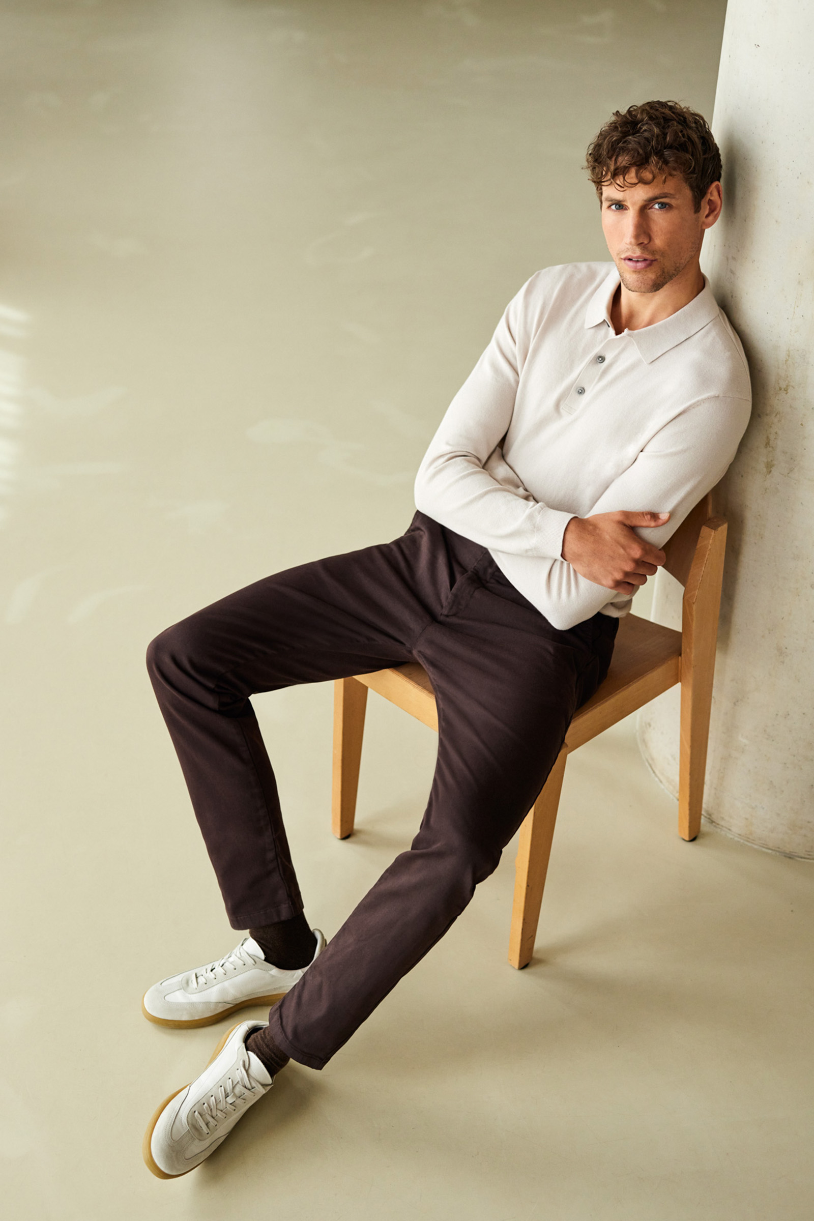 slim fit chino van jog kwaliteit Fundamentals Kaneelbruin