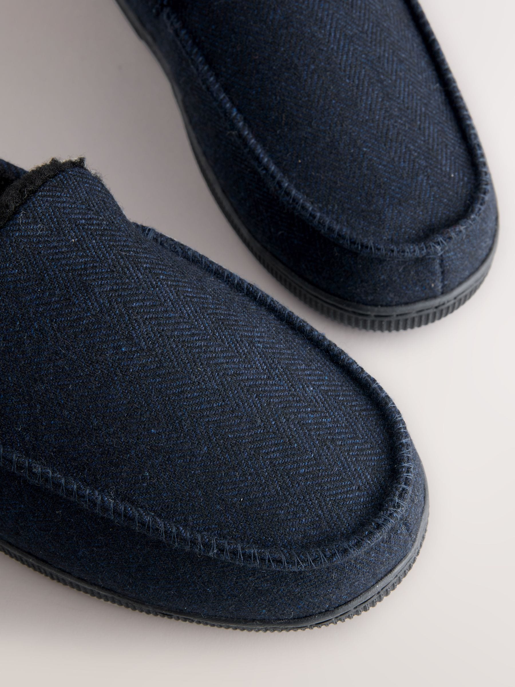 Marineblauw - Closed Back Textured Slippers