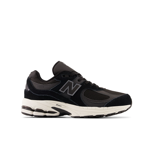 New Balance Kids' 2002 Sneakers, Black/Phantom, 37.5