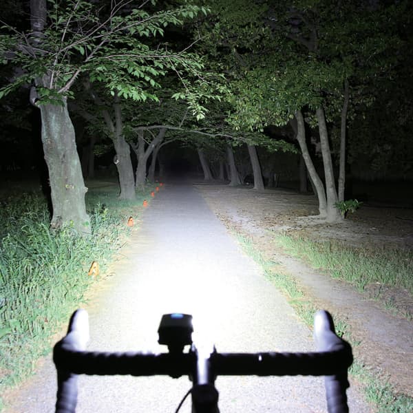 Lampe vélo CATEYE AMPP 1100
