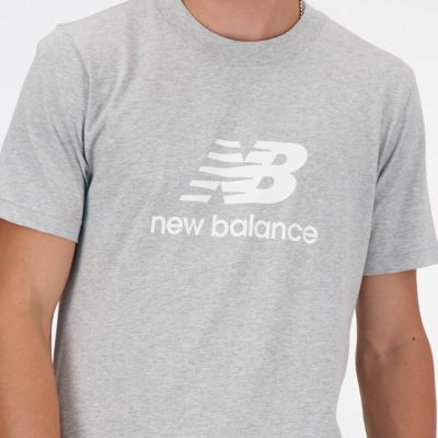 New BalanceSport Essentials Stacked Logo - grau