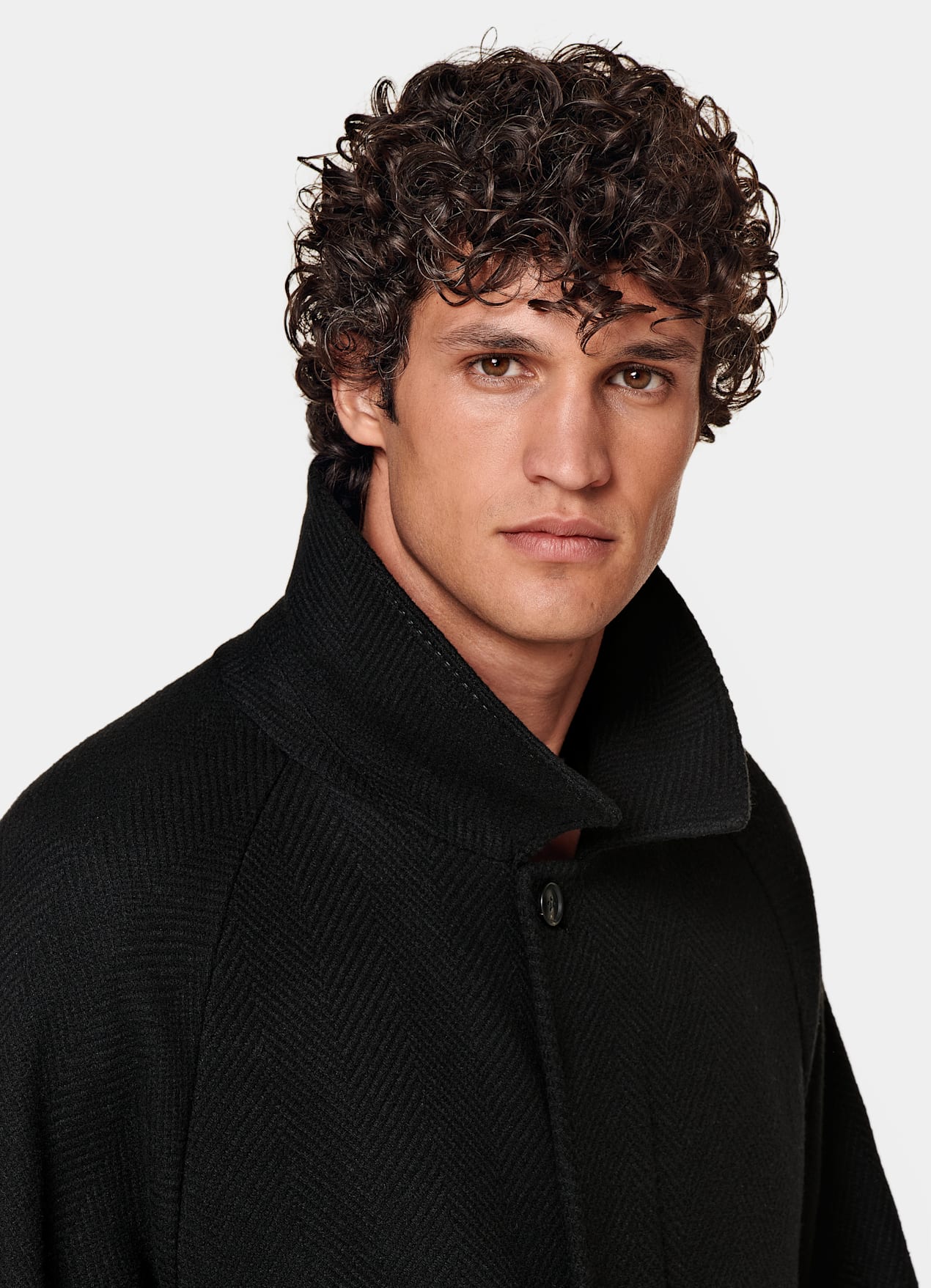 Manteau ceinturé noir à chevrons