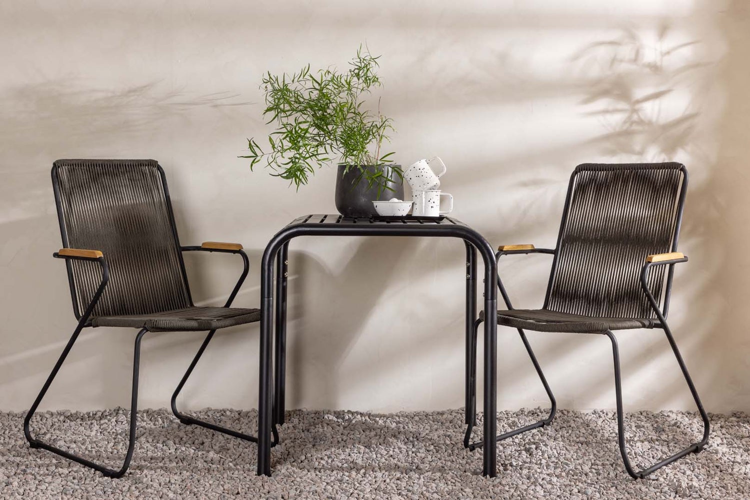 Borneo tuinset: tafel, 2 stoelen, zwart. 70 x 70 x 75 cm