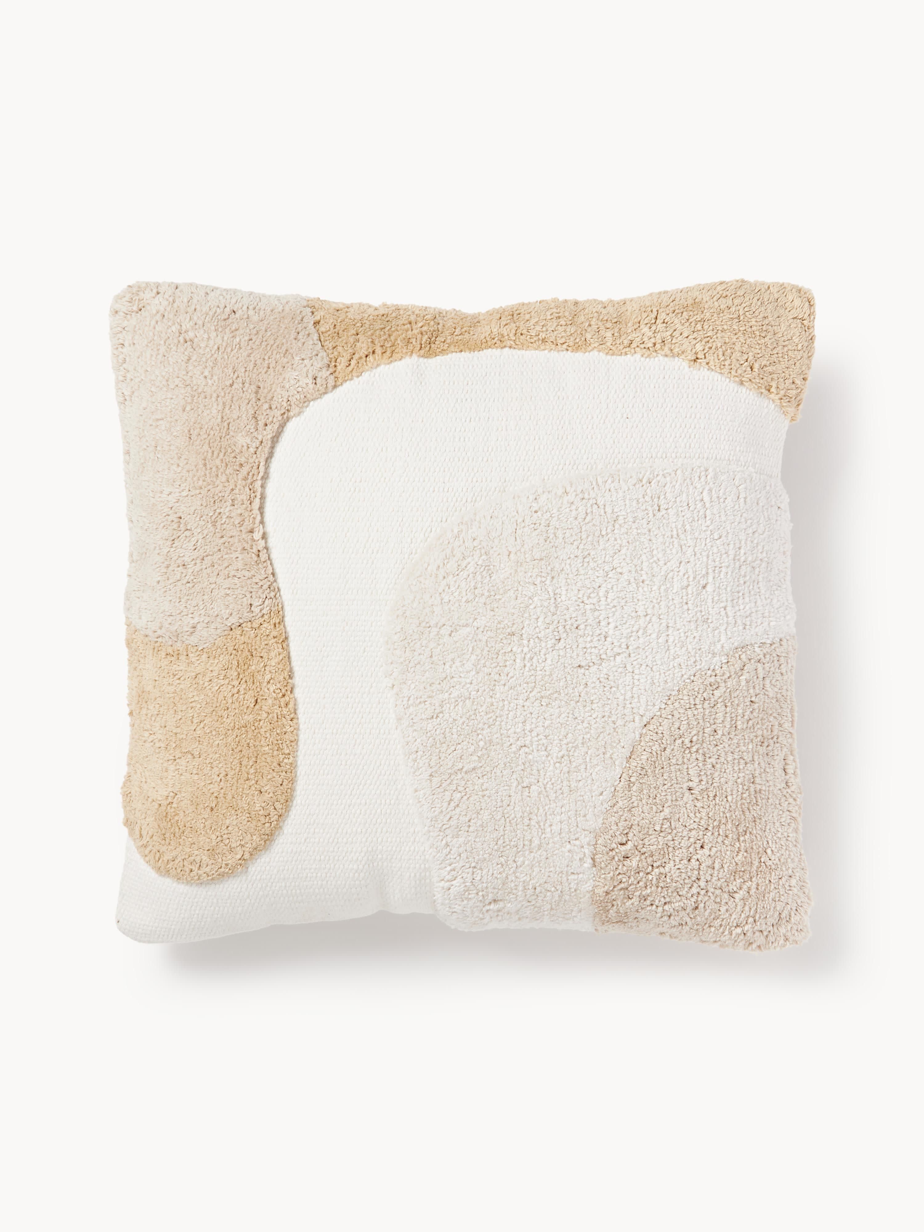 Handgetufte kussenhoes Malu met decoraties