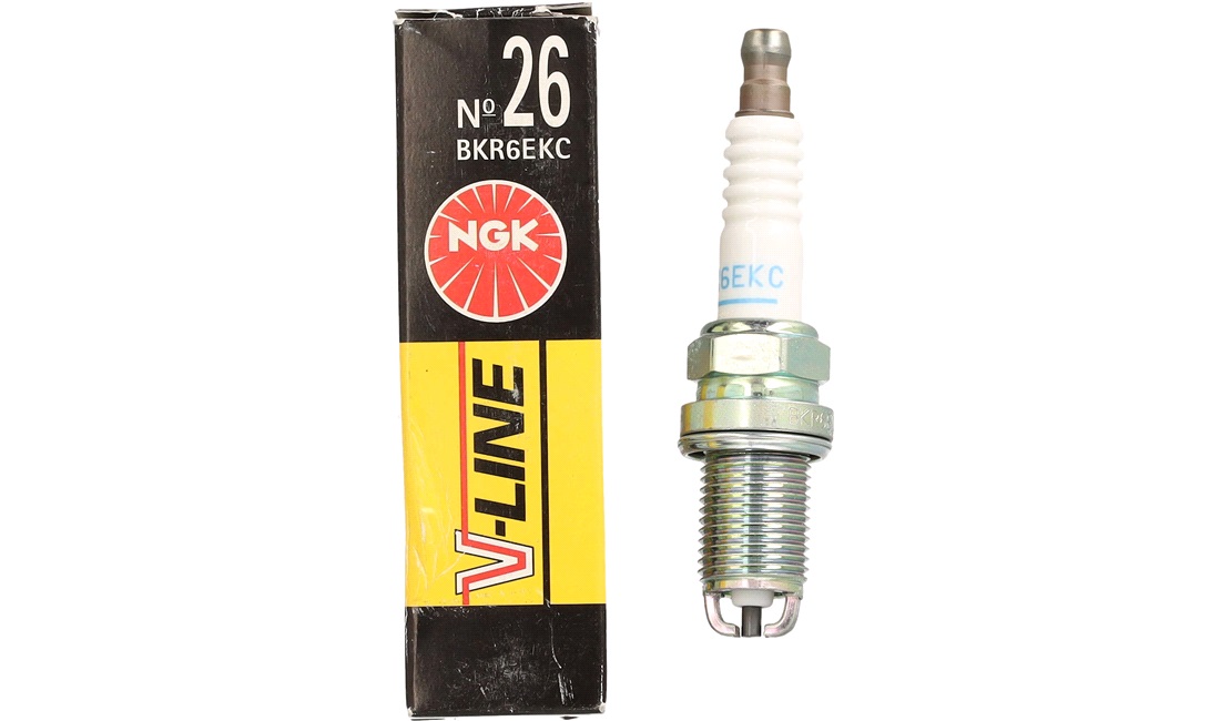 NGK BKR5EYA-11 tændrør