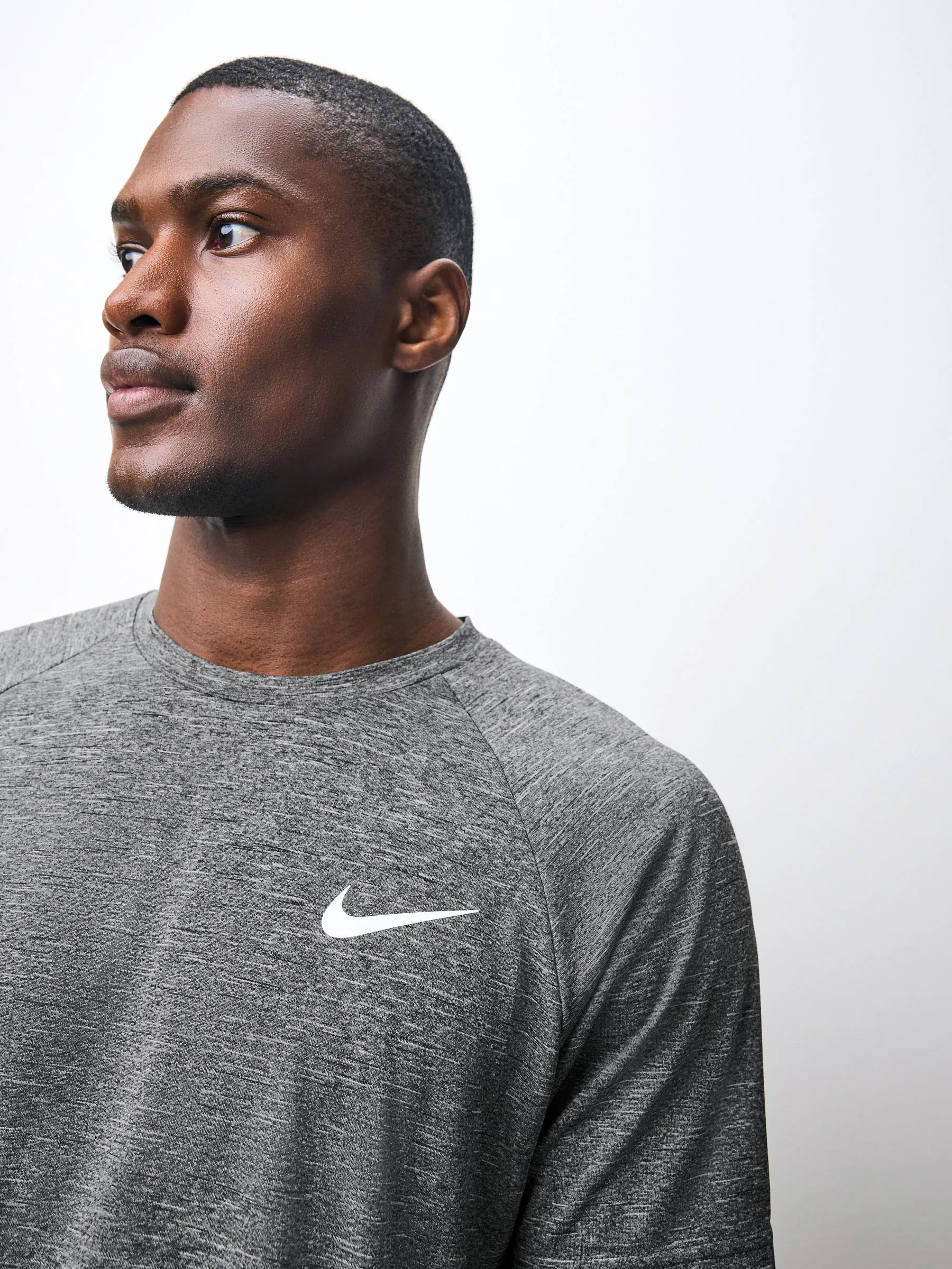 Zwart - Nike Hydroguard rash-shirt met korte mouwen