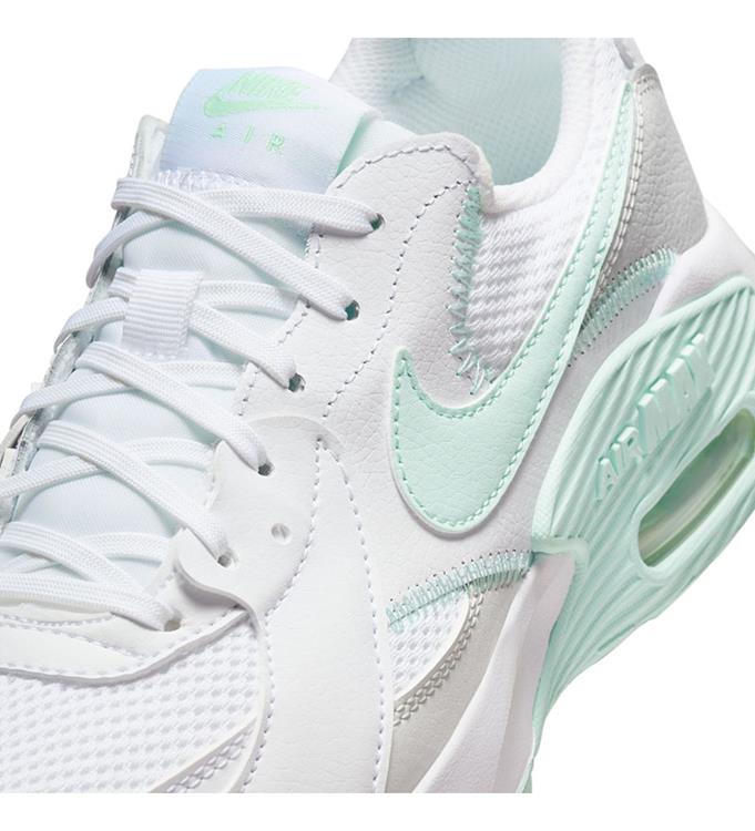 Nike Women Air Max Excee Sneakers