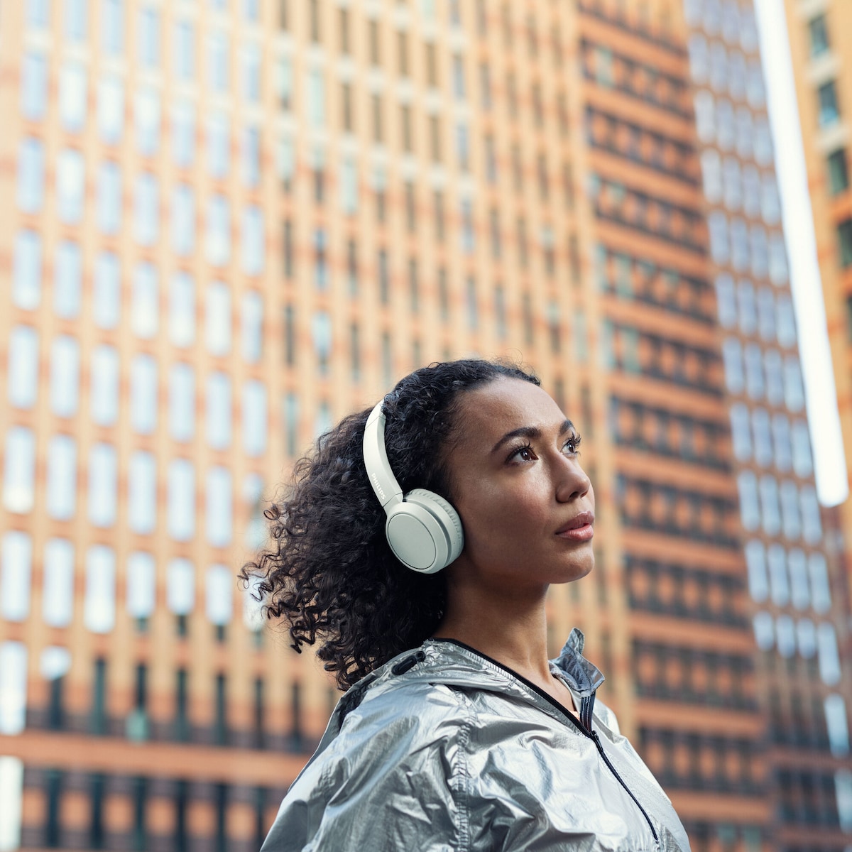 On-ear Bluetooth-hodetelefoner Hvit