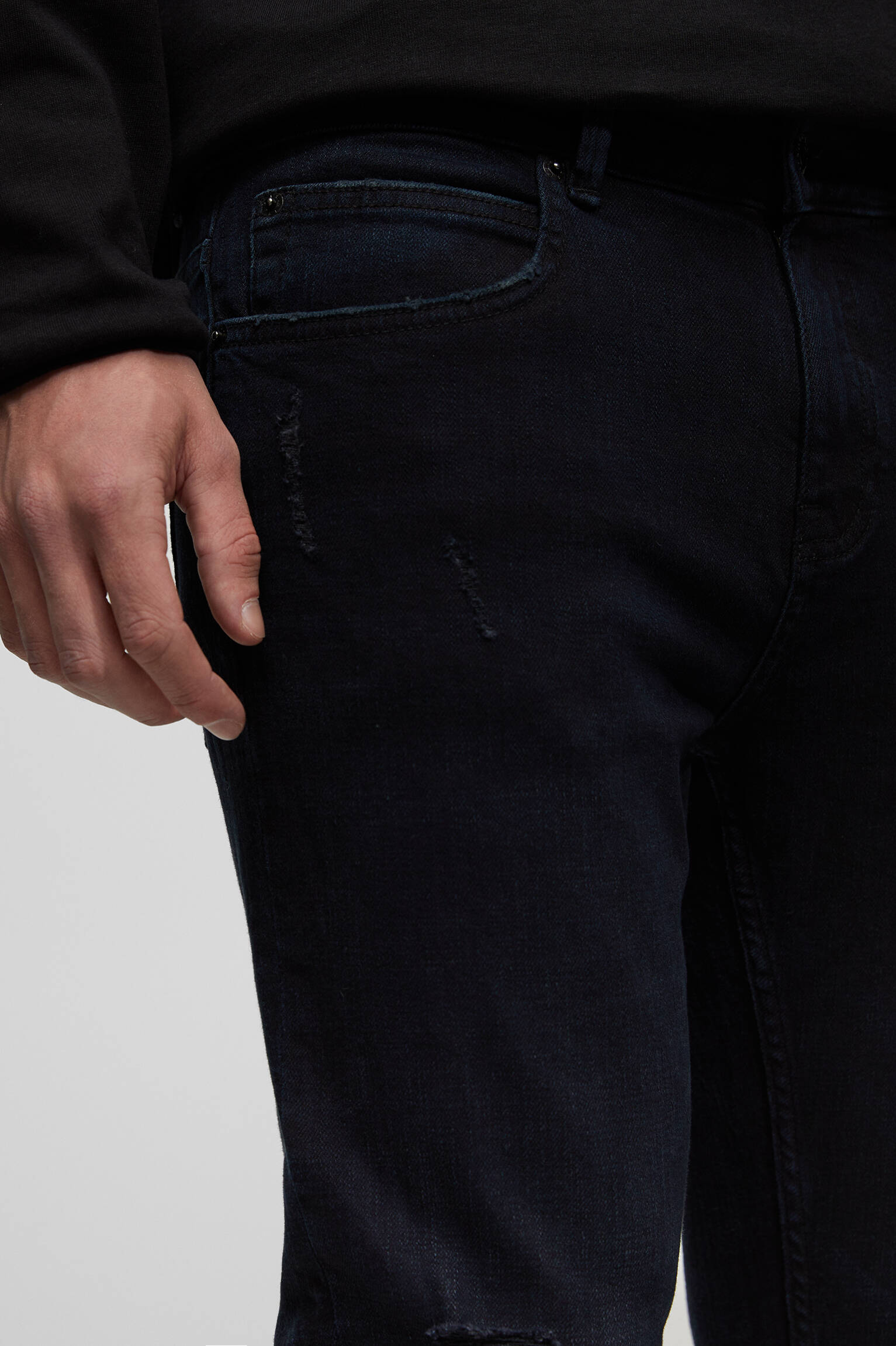 CALÇA JEANS SKINNY RASGADA - AZUL LAVANDA