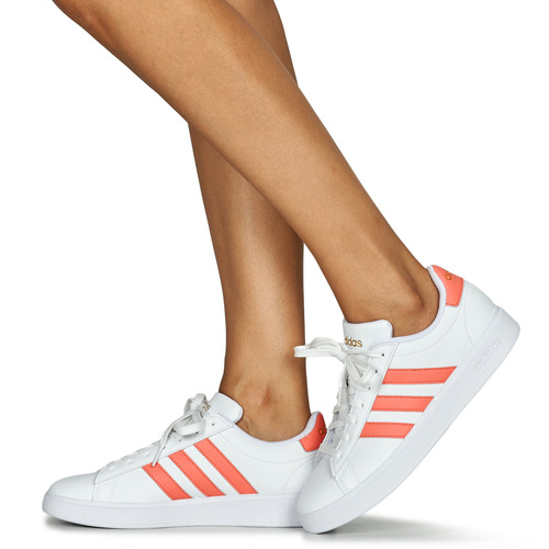 Adidas Sportswear - GRAND COURT 2.0 - Blanc / Corail