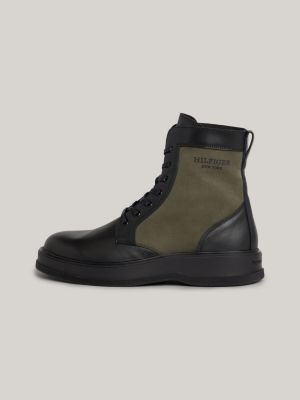 Botas de cano médio com cadarço em couro de textura mista
