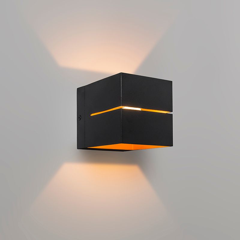 Moderne wandlamp zwart met goud 9,7 cm - Transfer Groove