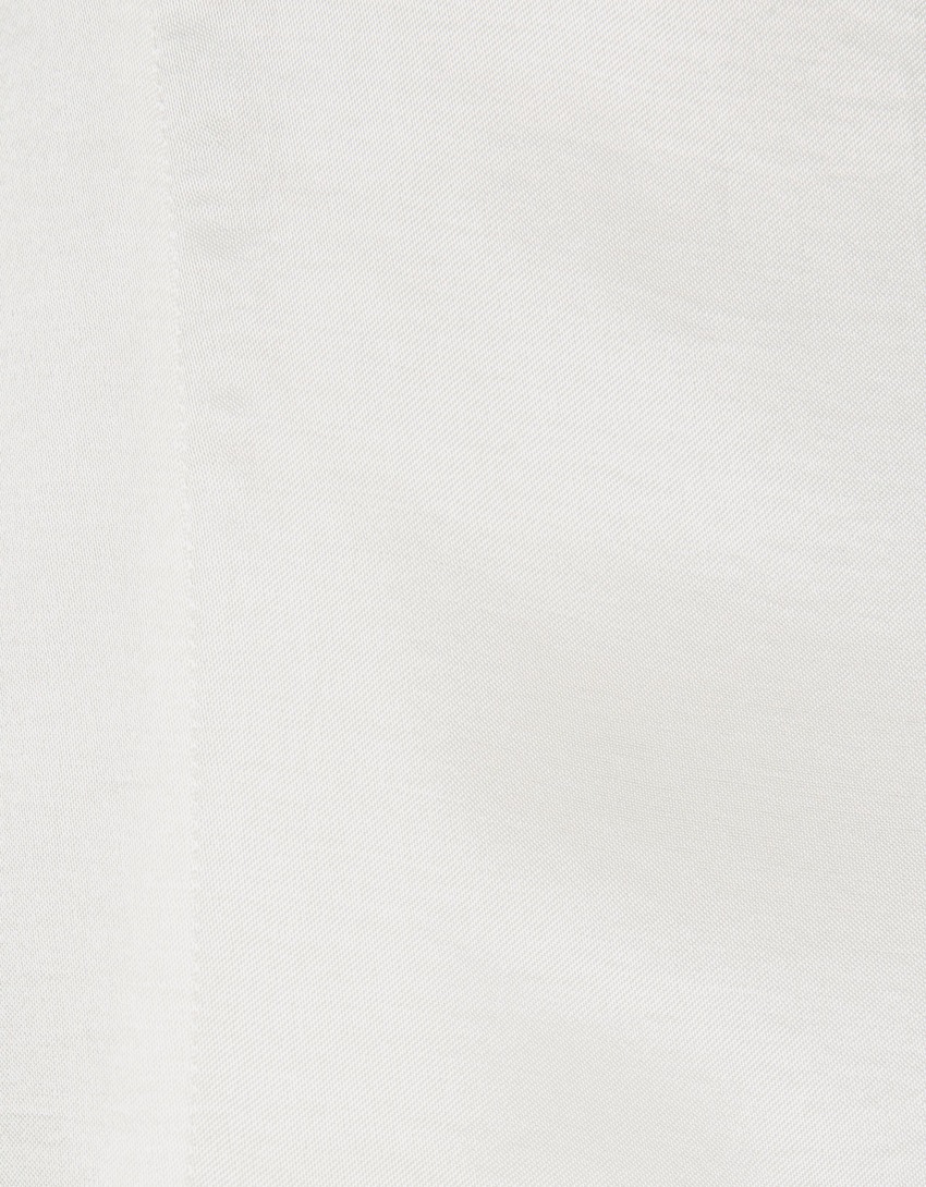 Vestido midi de cetim com alças finas