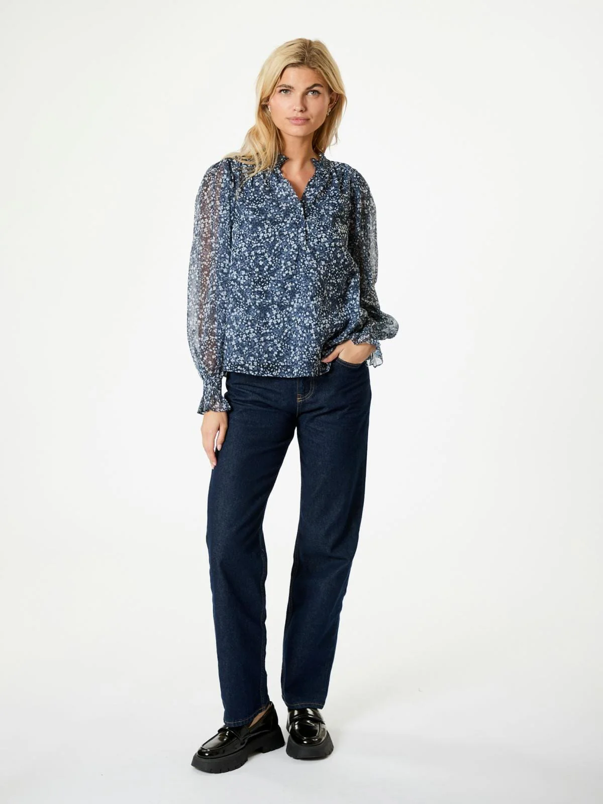 Neo Noir Leia Flower Graphic Blouse