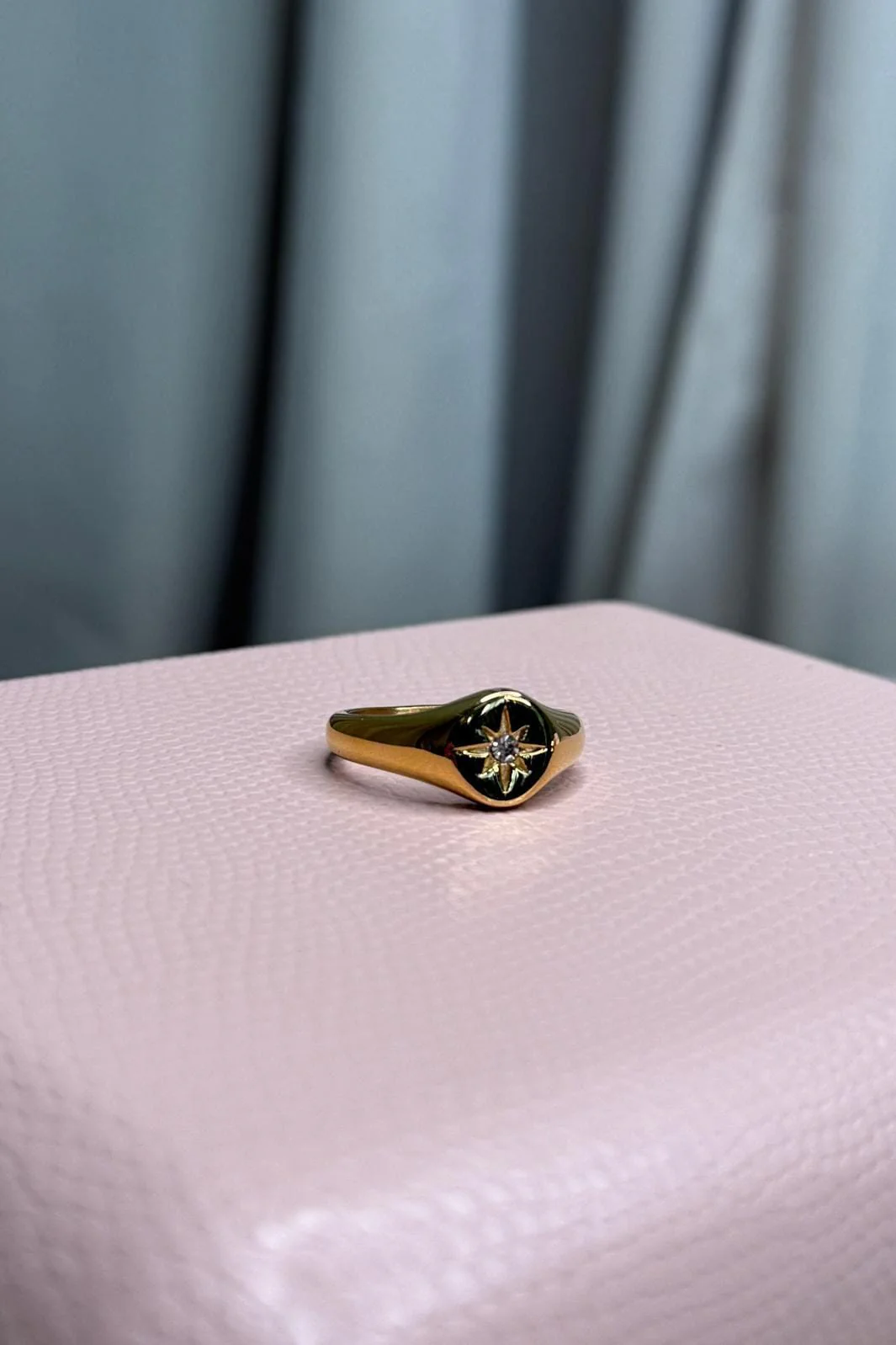 Mellow Moon Linnea Ring
