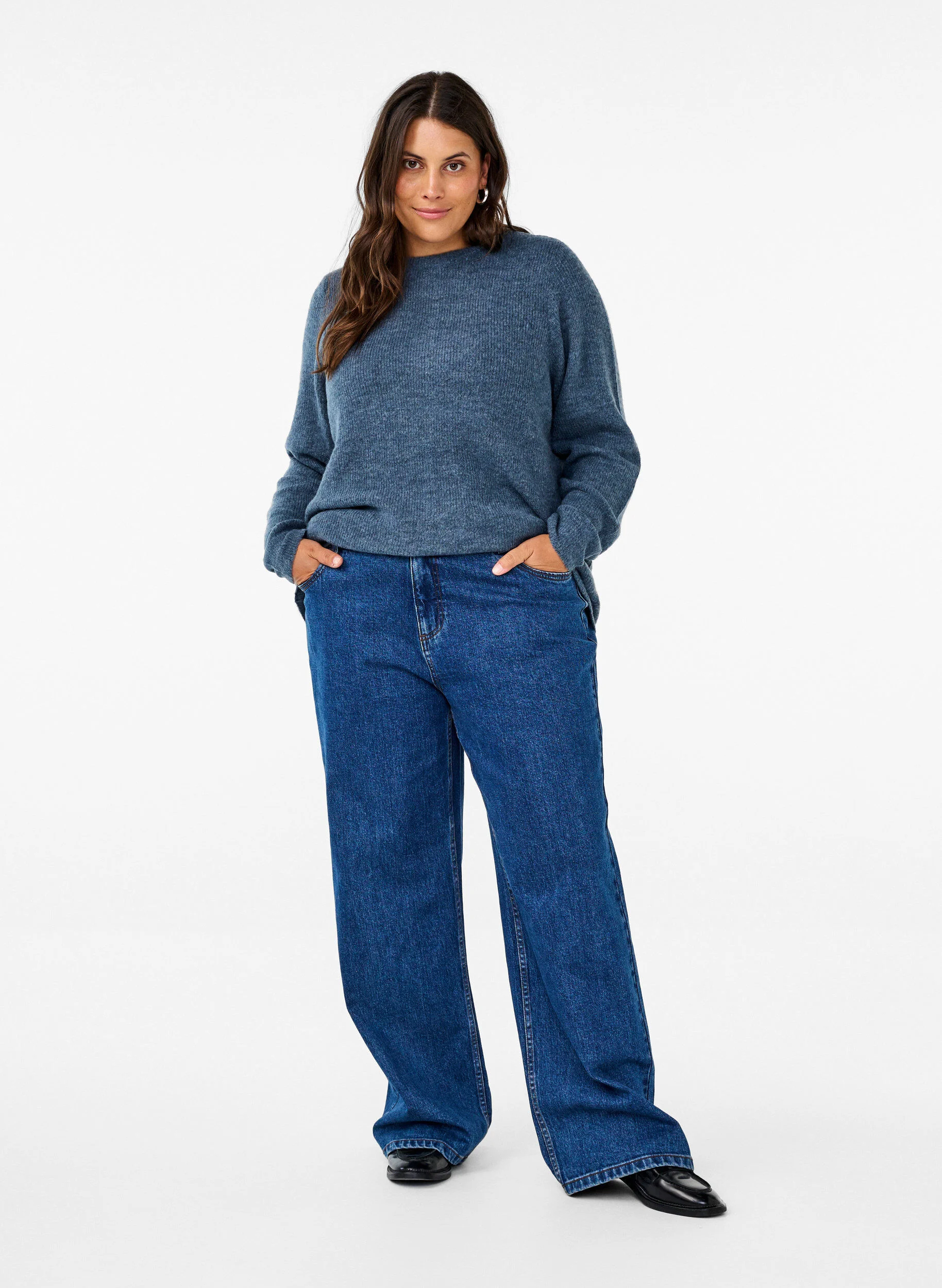 Meleret strikbluse med rund hals
