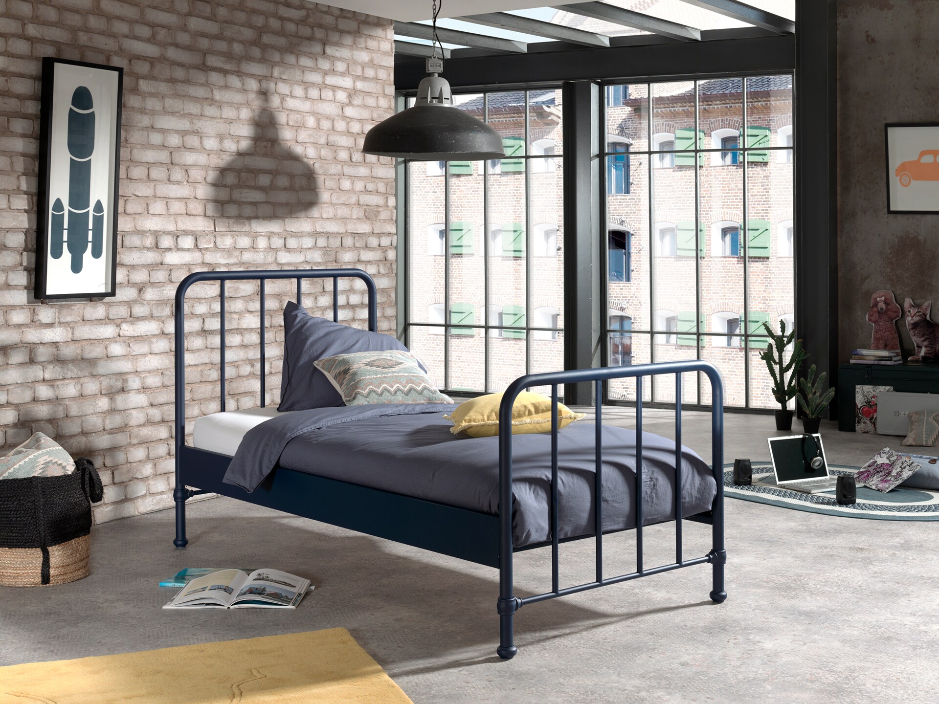 BRONXX Metallbett im coolen Look, Liegefläche 90 x 200 cm versch. Farben